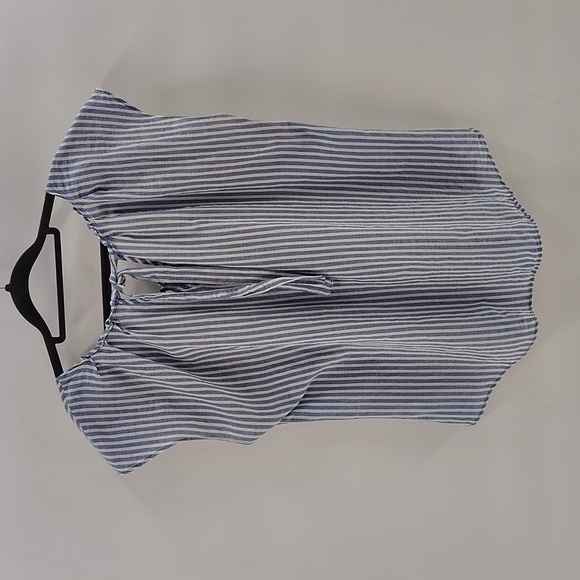 LC Laura Conrad Blouse Size Large Short Sleeve Blue White Stripe Pin Tuck Neck - Picture 7 of 8